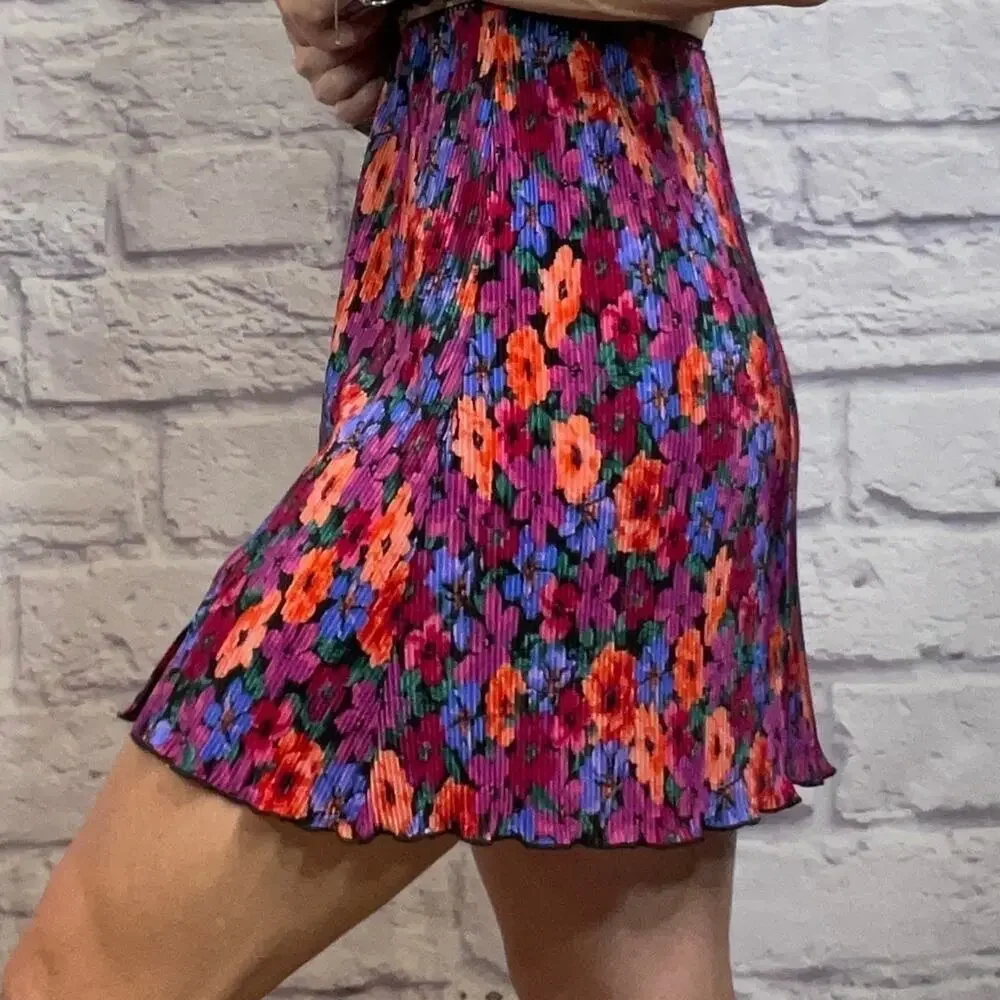NWOT Wild Fable crinkle pleat mini skirt